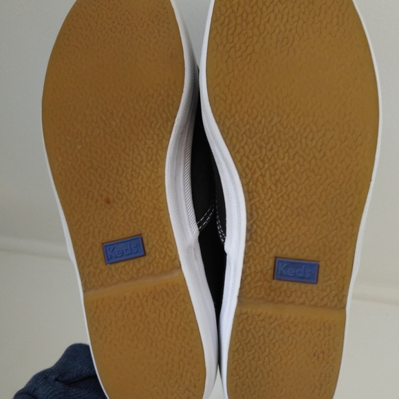 Black Keds - Picture 2 of 10